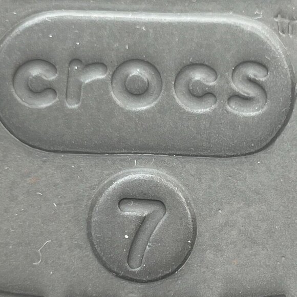 Crocs Women's Brown Breathable Solid Comfort Slip On Size 7 Rubber Flats - Picture 9 of 9